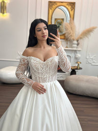 Off-Shoulder Satin Wedding Dress with Lace Corset | Elegant Princess Bridal Gown in Ivory