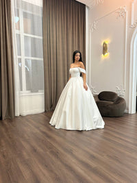 Classic Off-Shoulder Satin Wedding Dress | Elegant Princess Ball Gown in Ivory