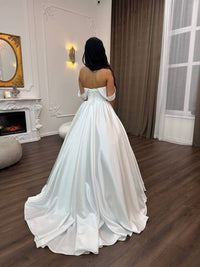 Classic Off-Shoulder Satin Wedding Dress | Elegant Princess Ball Gown in Ivory