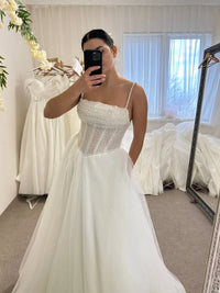 A-Line Wedding Dress with Corset | Tulle Skirt & Exquisite Decor | Elegant Bridal Gown for Ceremony