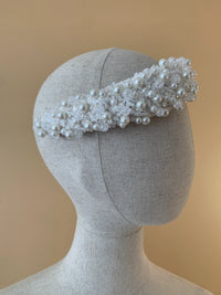 Bridal Pearl Hair Piece | White Pearl Wedding Headband | Elegant Hair Accessory for Bride