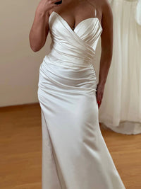 Ivory Wedding Dress in Pure Silk | Elegant Handmade Bridal Gown