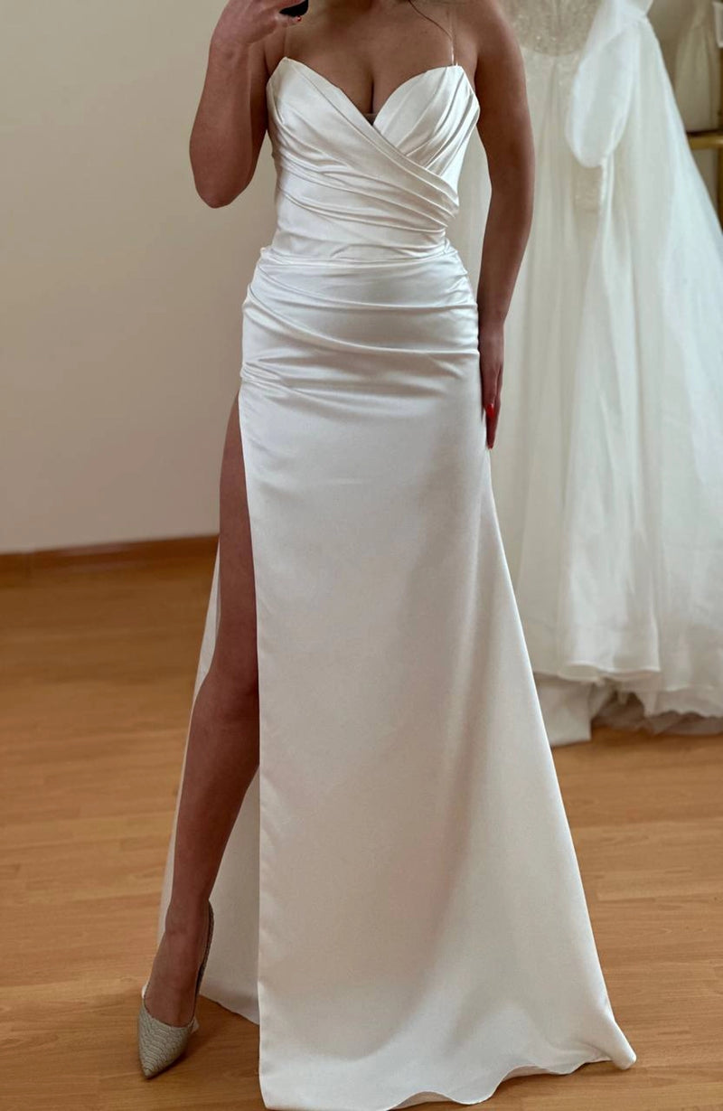 Ivory Wedding Dress in Pure Silk | Elegant Handmade Bridal Gown