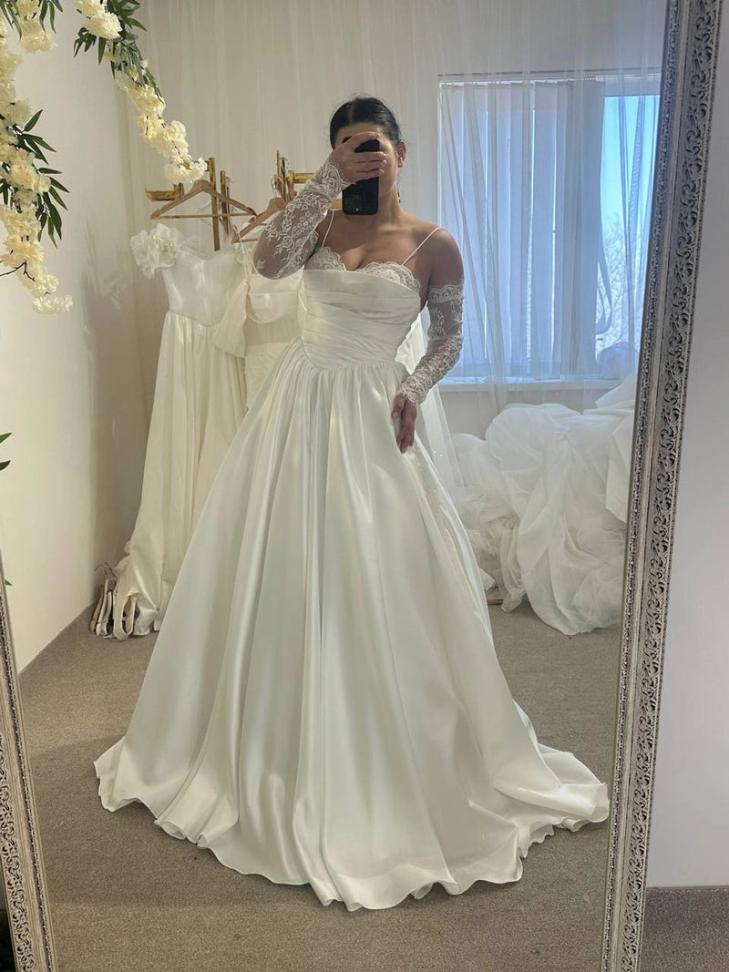 Luxury Satin and Lace Wedding Dress | Corset Gown with Lace-Up Back | Detachable Sleeves & Full Skirt with Train
