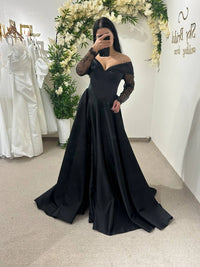 Elegant French Chantilly Lace Wedding Dress | Satin Bridal Gown with Lace Sleeves | Royal Long Sleeve Gown