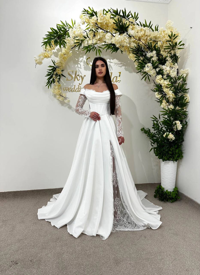 Wedding Dress with Lace Corset & Satin Gown | Winter Bridal Gown | Romantic Fairytale Reception Dress