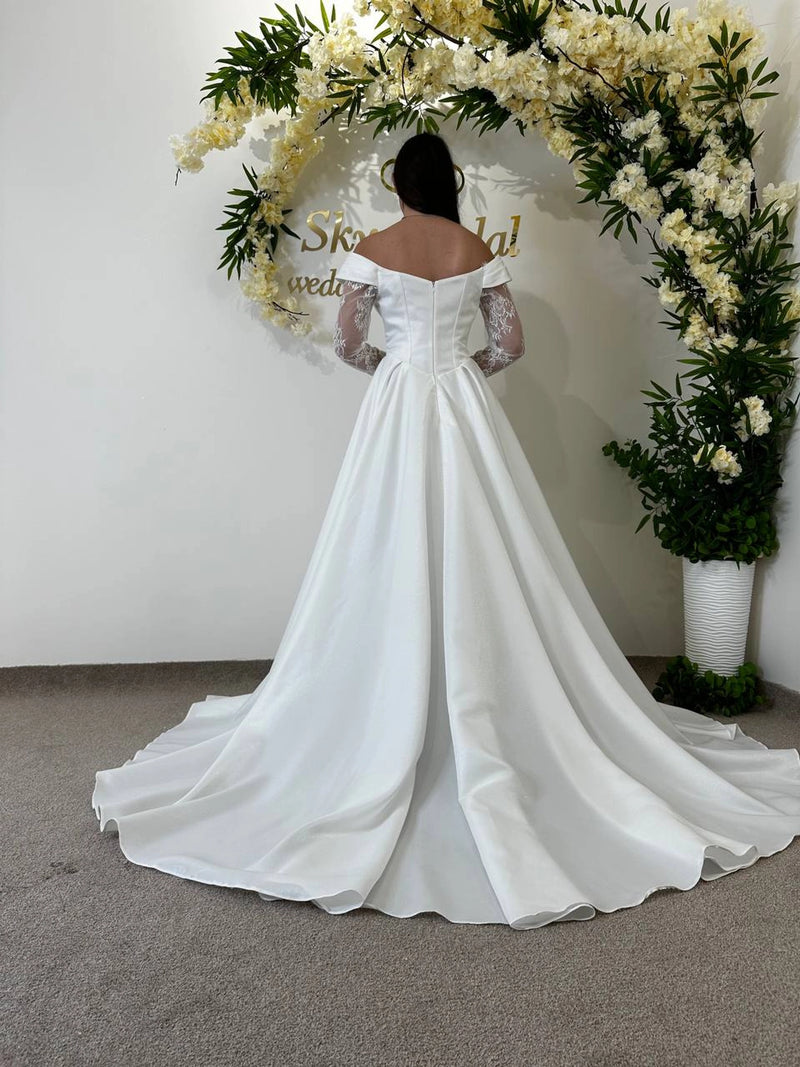 Wedding Dress with Lace Corset & Satin Gown | Winter Bridal Gown | Romantic Fairytale Reception Dress