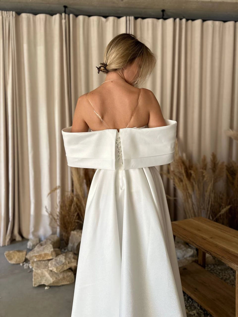 Architectural Wedding Dress with Draped Collar | Voluminous Skirt | Deep Neckline Bodice