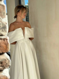 Architectural Wedding Dress with Draped Collar | Voluminous Skirt | Deep Neckline Bodice
