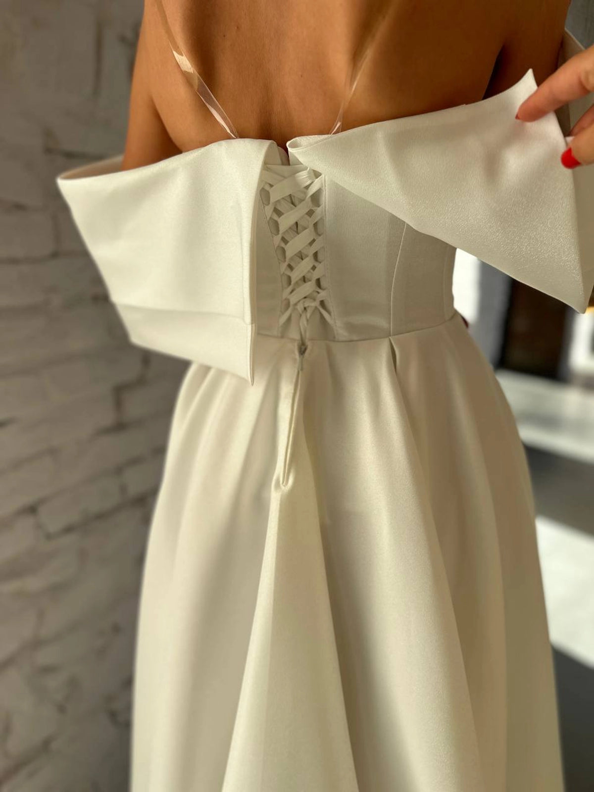 Architectural Wedding Dress with Draped Collar | Voluminous Skirt | Deep Neckline Bodice