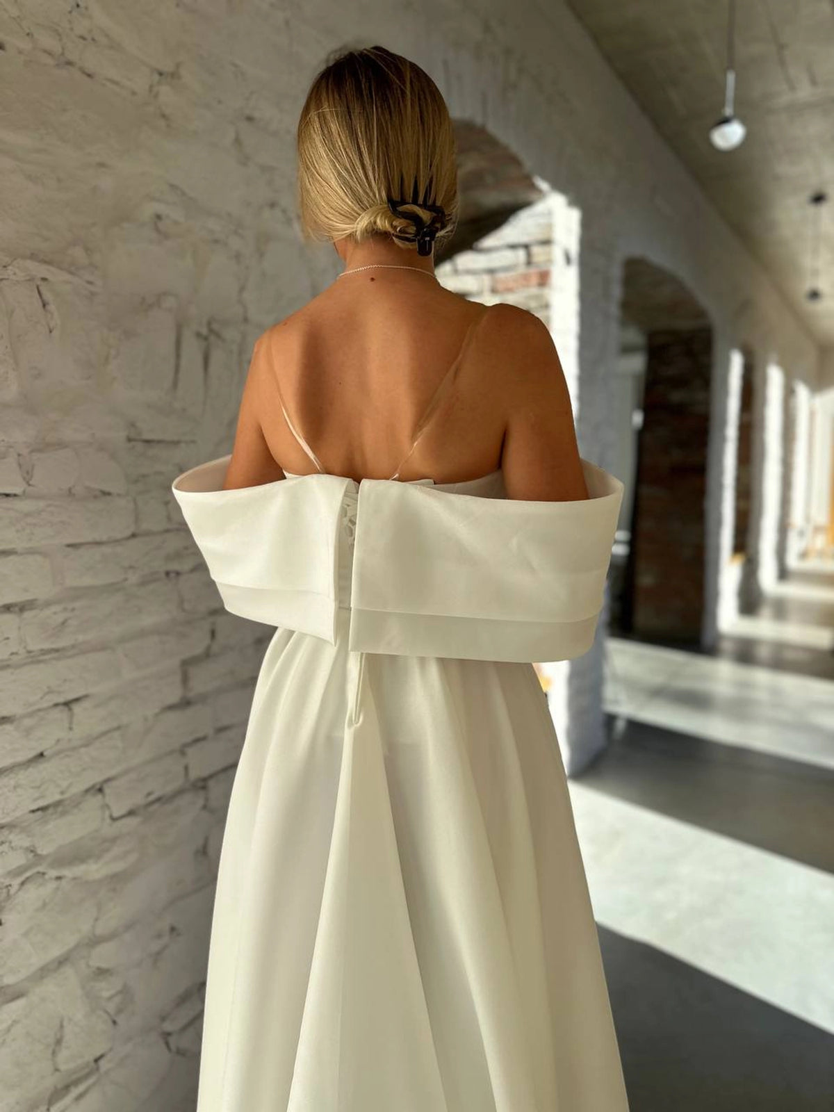 Architectural Wedding Dress with Draped Collar | Voluminous Skirt | Deep Neckline Bodice