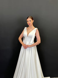 Royal Satin Wedding Dress with Train | Shoulder Bow Details | Elegant Minimalist Bridal Gown