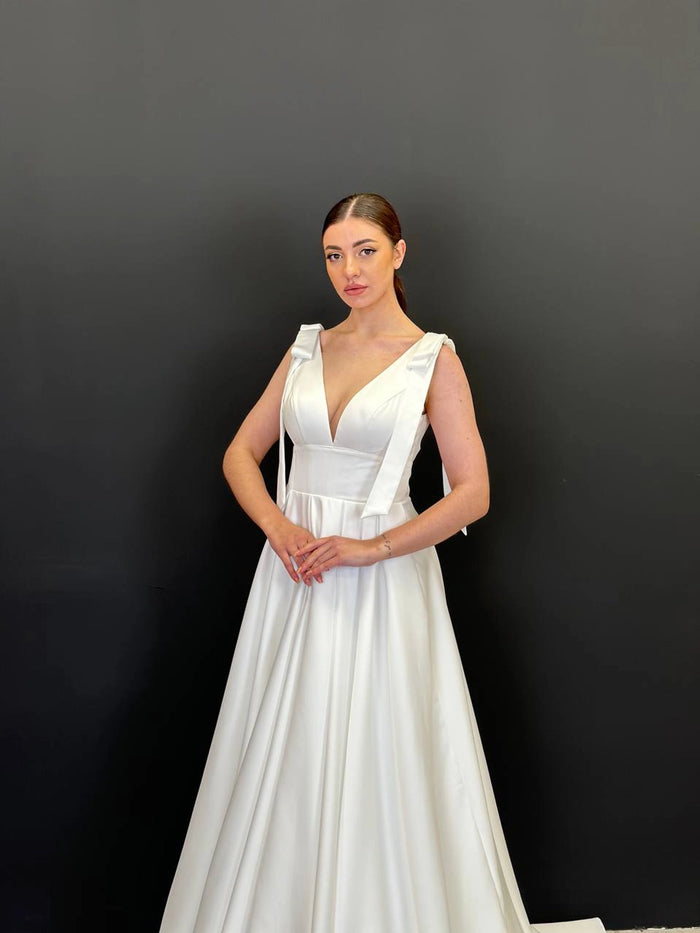 Royal Satin Wedding Dress with Train | Shoulder Bow Details | Elegant Minimalist Bridal Gown