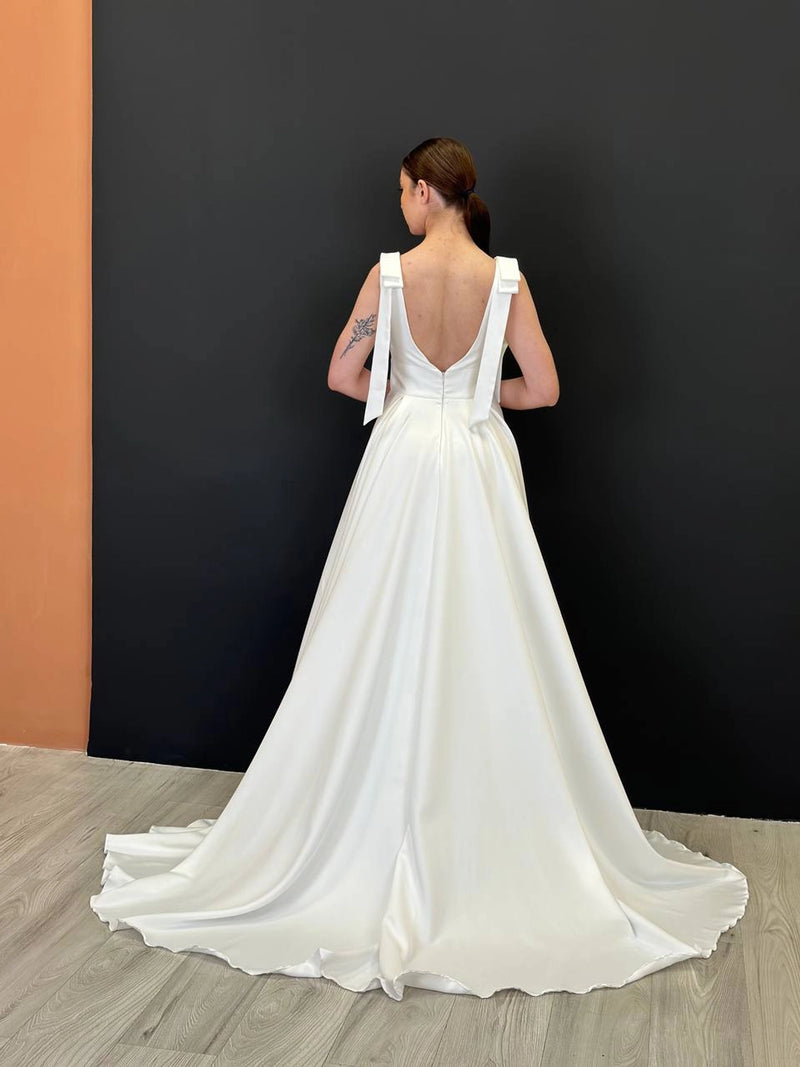 Royal Satin Wedding Dress with Train | Shoulder Bow Details | Elegant Minimalist Bridal Gown