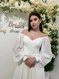 Minimalist Wedding Dress | Elegant Bride Gown | Sophisticated and Timeless Bridal Attire
