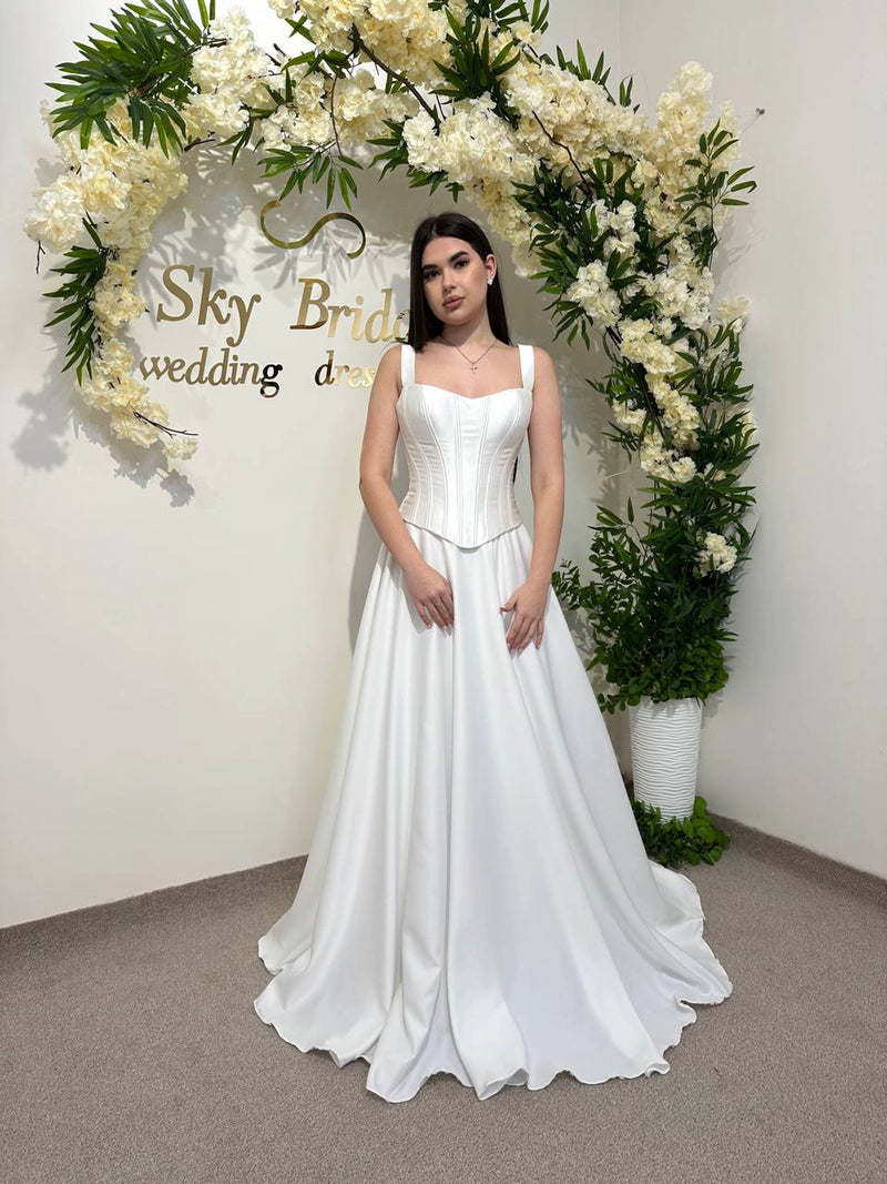 Bridal Corset in Mikado Fabric | Wedding Top with Pulled-Back Detail | Stitched Seam Corset