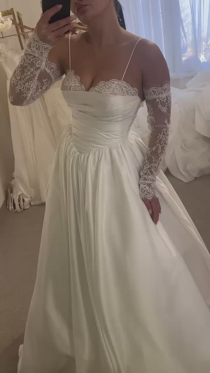 Luxury Satin and Lace Wedding Dress | Corset Gown with Lace-Up Back | Detachable Sleeves & Full Skirt with Train